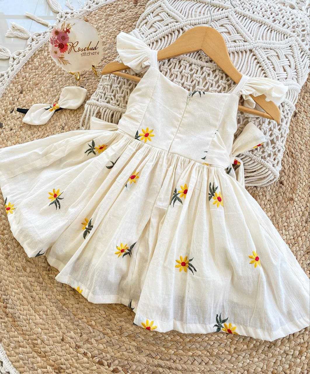 YNF COTTON BAB WHITE KIDS WEAR WHOLESALE KIDS FROCKS MANUFACTURER